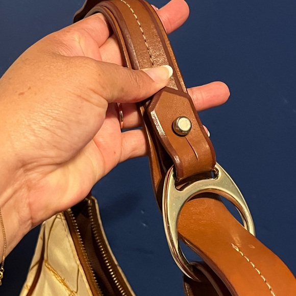 Vintage Dooney And Bourke Handbag Small White and Brown - Picture 15 of 16